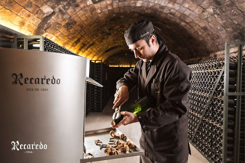 Recaredo
                      loading=