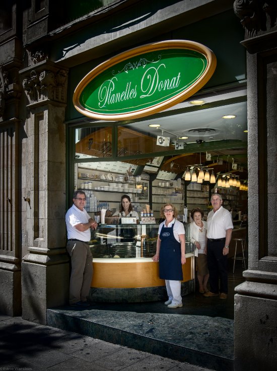 Planelles Donat
                      loading=